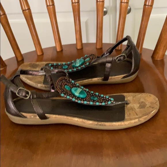 Kenneth Cole Reaction Sandals - Picture 4 of 6